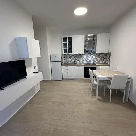 Di Nuova Ristrutturazione A C169 Apartment *